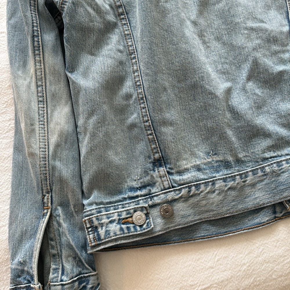 ✖️sold✖️Levi’s Ex Boyfriend Trucker Denim Jacket - Picture 12 of 12